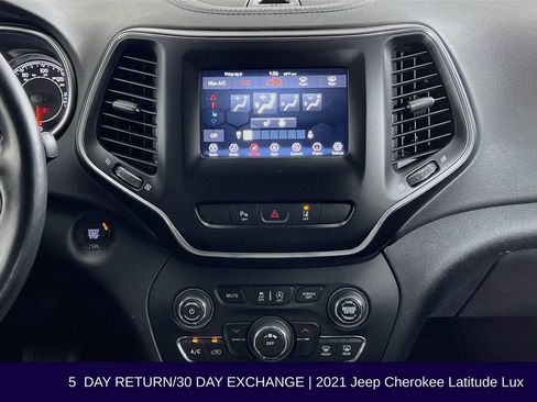 Used 2021 Jeep Cherokee Latitude Lux AWD/4WD image 19