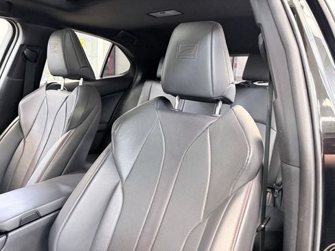 Used 2022 Lexus UX 250h F Sport w/ F Sport Premium Package AWD/4WD image 17