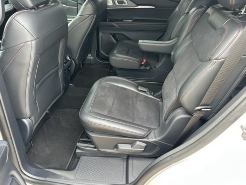 Used 2025 Ford Explorer ST AWD/4WD image 26