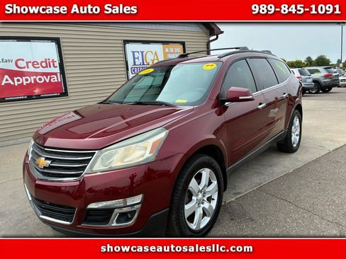 Used 2016 Chevrolet Traverse LT w/ Style and Technology Package FWD image 1