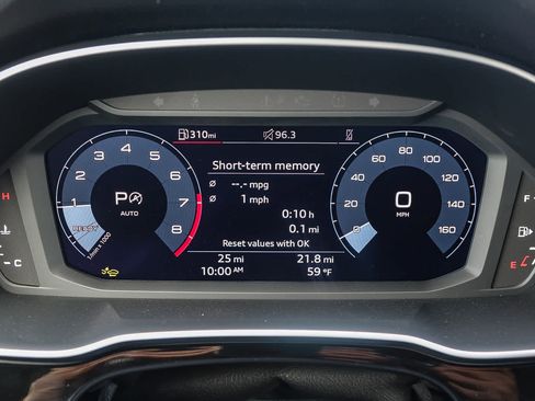 Used 2025 Audi Q3 2.0T Premium w/ Convenience Package image 23