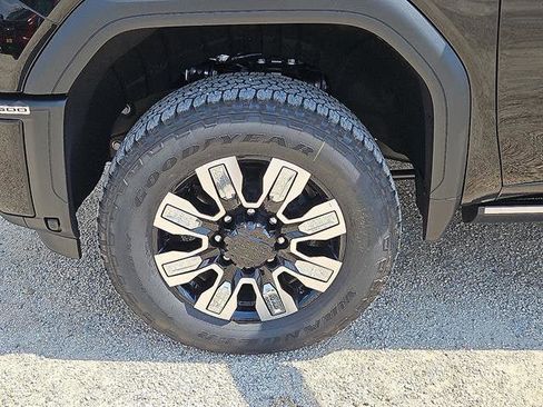 New 2025 GMC Sierra 2500 Denali w/ Denali Reserve Package image 10