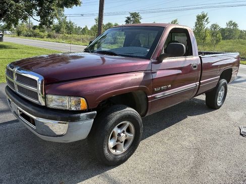 Used 2001 Dodge Ram 1500 Truck 4x4 Regular Cab image 2