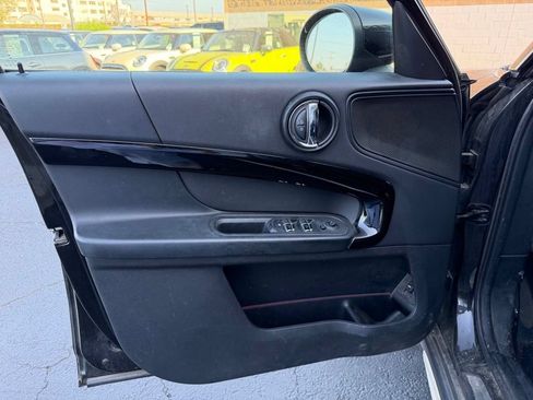 Used 2022 MINI Cooper Countryman S w/ Storage Package FWD image 15