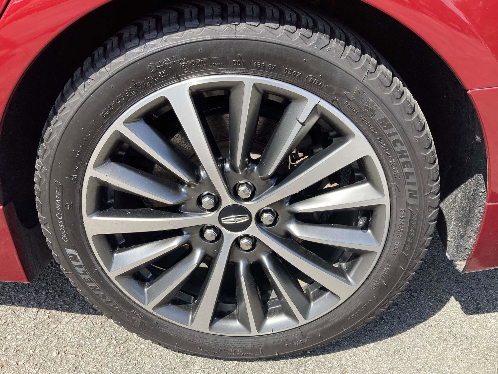 Used 2017 Lincoln MKZ Premiere FWD image 13