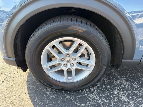 New 2026 Ford Explorer Active w/ Active Comfort Package RWD image 9