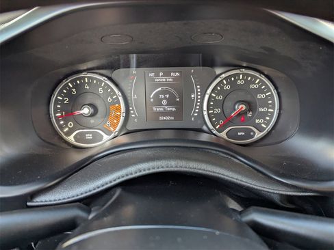 Used 2023 Jeep Renegade Latitude image 30