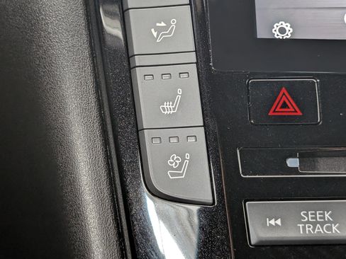 Used 2023 INFINITI QX55 Essential AWD/4WD image 33
