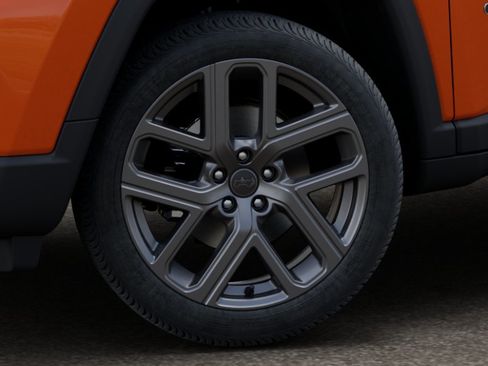 New 2026 Jeep Compass Latitude AWD/4WD image 25