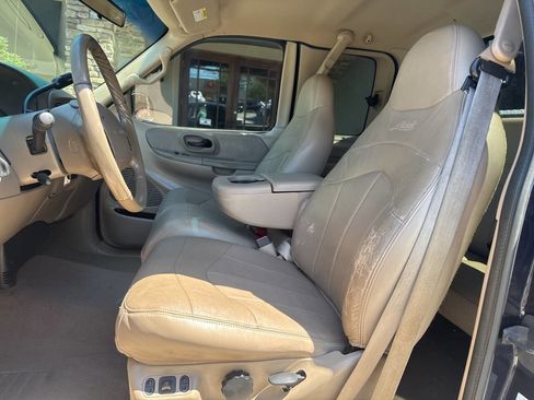 Used 2000 Ford F150 XL image 9