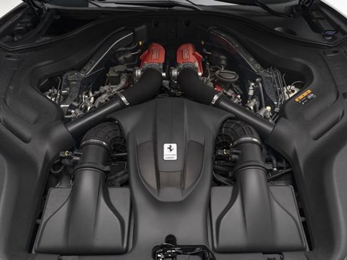 Used 2019 Ferrari Portofino Base image 66