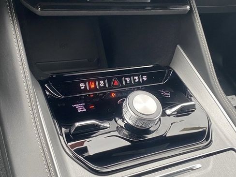 New 2025 Jeep Wagoneer L Series II w/ Convenience Group I image 22