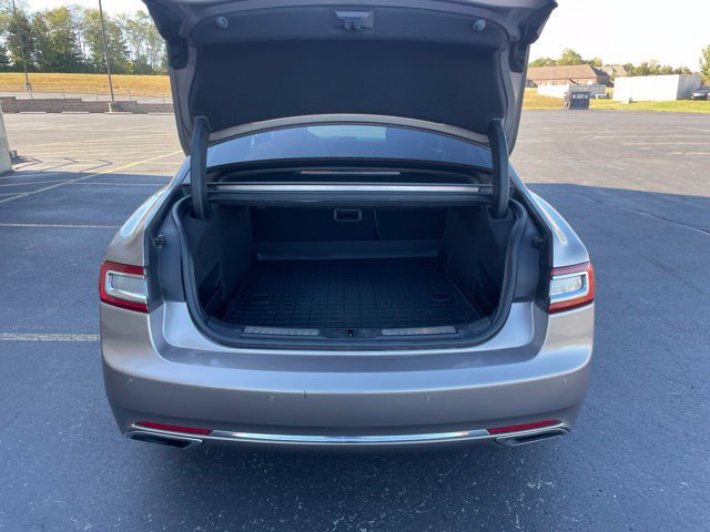 Used 2019 Lincoln Continental Premiere FWD image 57
