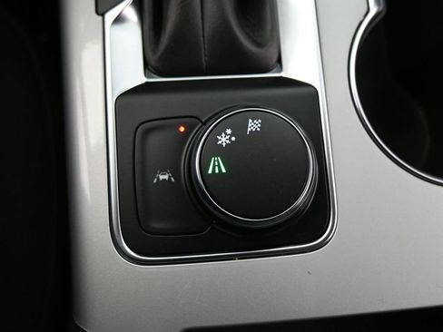 Used 2024 Chevrolet Blazer LT FWD image 13