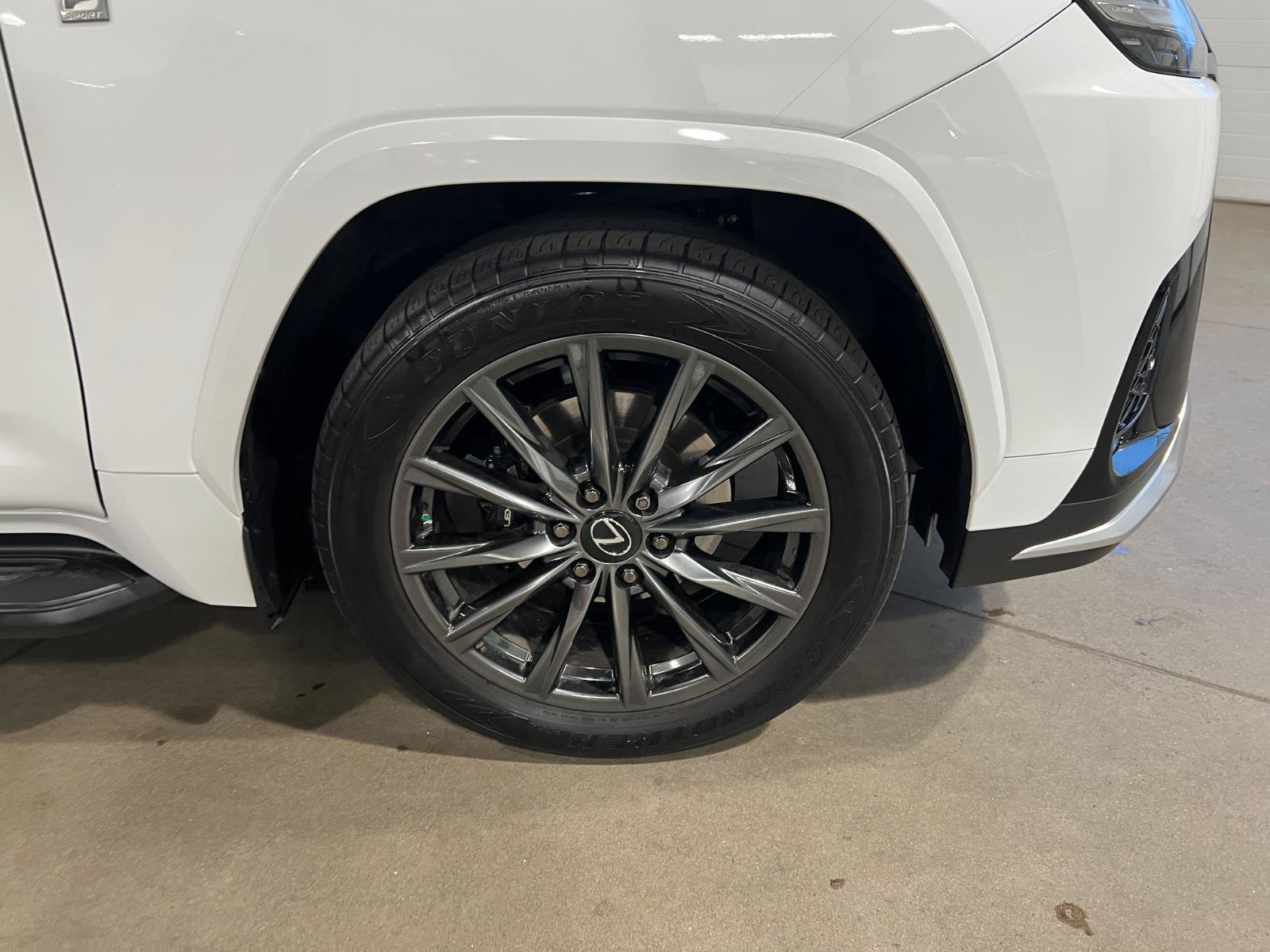 Used 2024 Lexus LX 600 F Sport AWD/4WD image 44