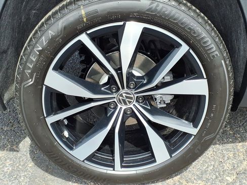 New 2026 Volkswagen Atlas SEL Premium R-Line image 7