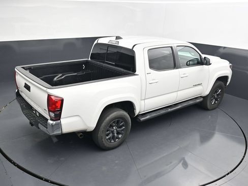 Used 2023 Toyota Tacoma SR5 AWD/4WD image 16