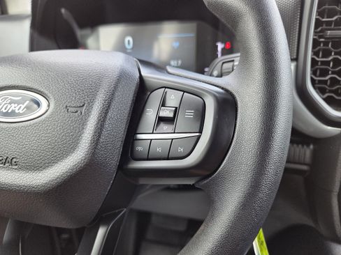 Used 2024 Ford Ranger XL image 39