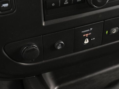 Used 2022 GMC Savana 3500 Extended w/ Driver Convenience Package RWD image 30