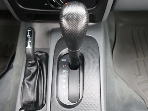 Used 2006 Jeep Liberty Sport AWD/4WD image 34
