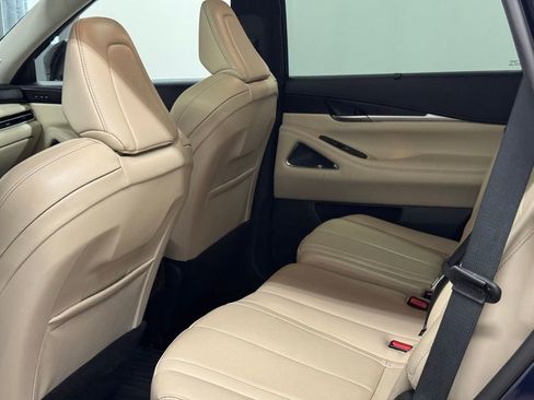 Used 2023 INFINITI QX60 Sensory image 29