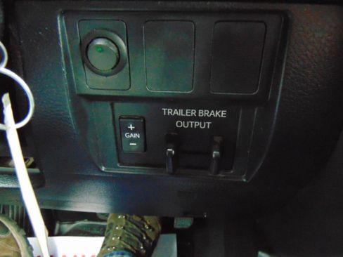 Used 2020 Toyota Tundra SR AWD/4WD image 27