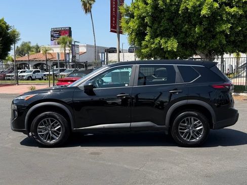 Used 2024 Nissan Rogue S FWD image 4