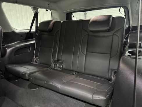 Used 2020 Chevrolet Suburban Premier AWD/4WD image 36