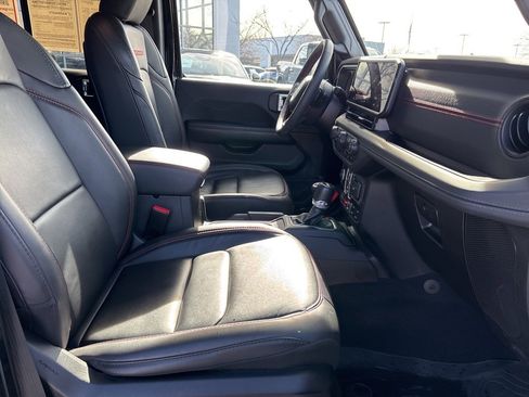 Used 2024 Jeep Wrangler Unlimited Rubicon image 57