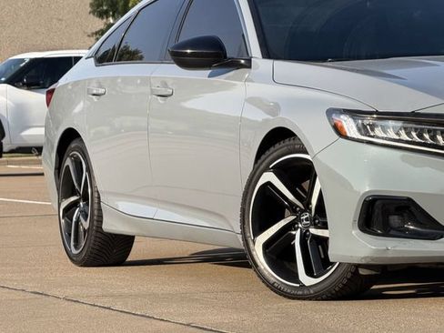 Used 2021 Honda Accord Sport image 10