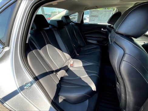 Used 2025 Acura TLX Technology Package image 37