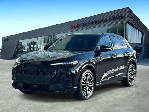 New 2026 Audi SQ5 Premium Plus image 1