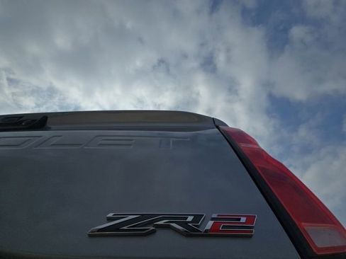 Used 2025 Chevrolet Silverado 2500 ZR2 w/ Technology Package image 11