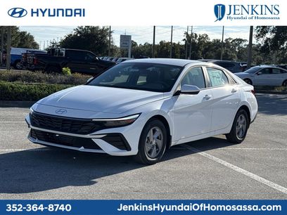 New 2025 Hyundai Elantra SE w/ Cargo Package