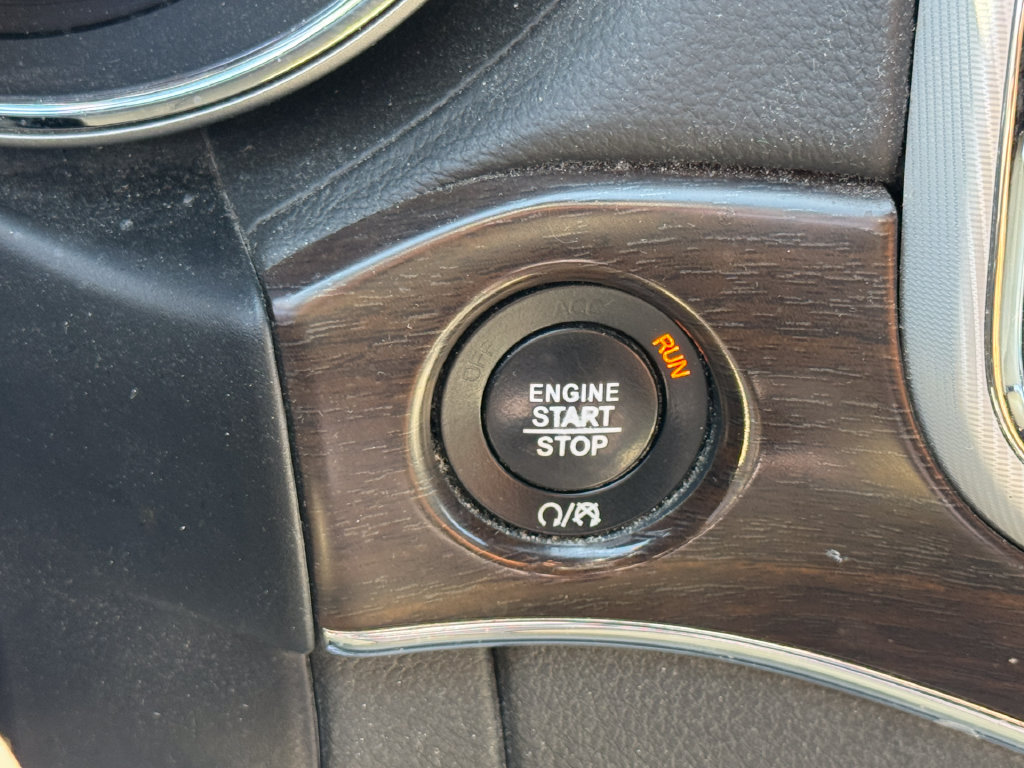 Used 2018 Jeep Grand Cherokee Limited RWD image 12