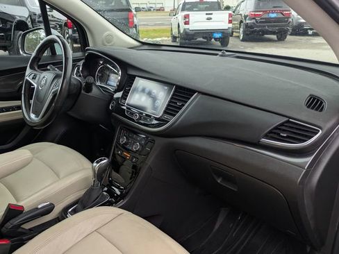Used 2019 Buick Encore Essence image 30