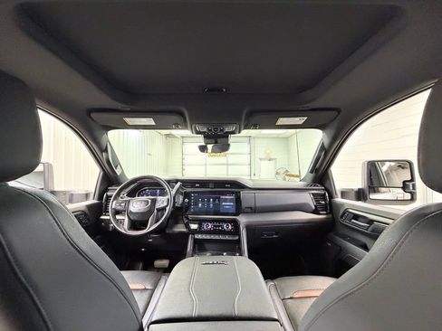 Used 2024 GMC Sierra 2500 AT4 w/ AT4 Premium Plus Package AWD/4WD image 28