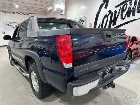 Used 2004 Chevrolet Avalanche 2WD image 3
