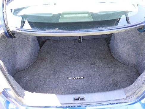 Used 2019 Nissan Sentra SV FWD image 17