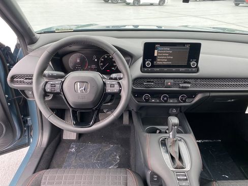 Used 2025 Honda HR-V Sport image 10