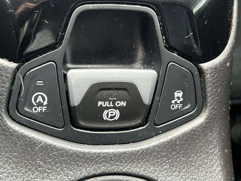 Used 2018 Jeep Compass Latitude w/ Popular Equipment Group AWD/4WD image 31