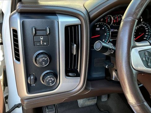 Used 2018 GMC Sierra 1500 SLT AWD/4WD image 37