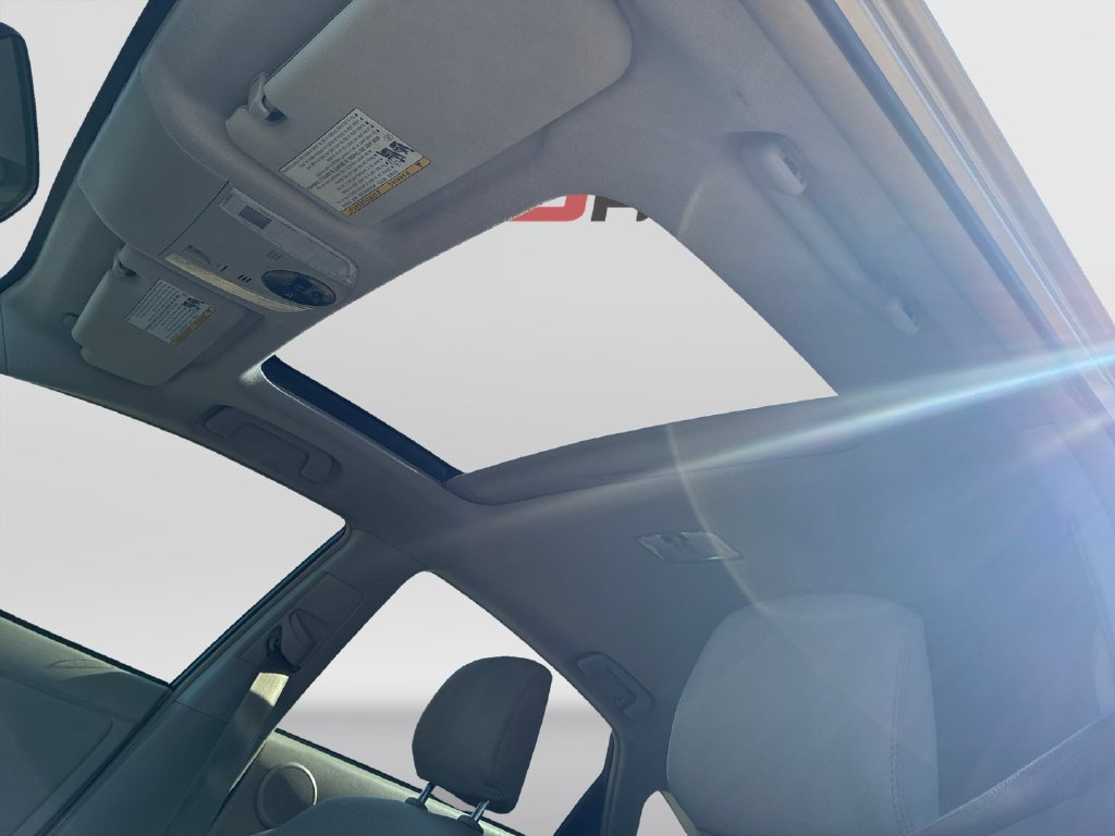 Used 2011 Toyota Prius Three w/ Solar Roof Pkg FWD image 12