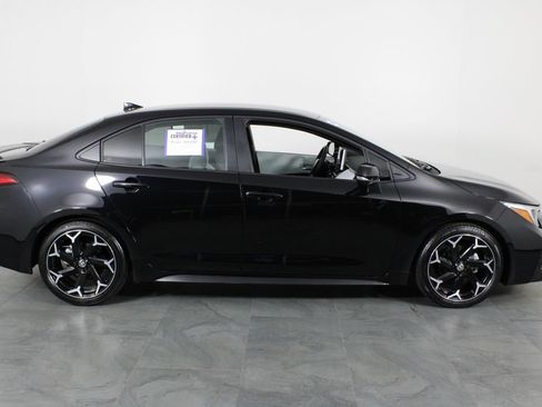 Used 2025 Toyota Corolla FX w/ Convenience Package FWD image 13