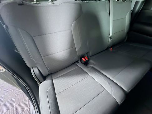 Used 2024 Chevrolet Silverado 2500 Custom w/ Custom Value Package image 24