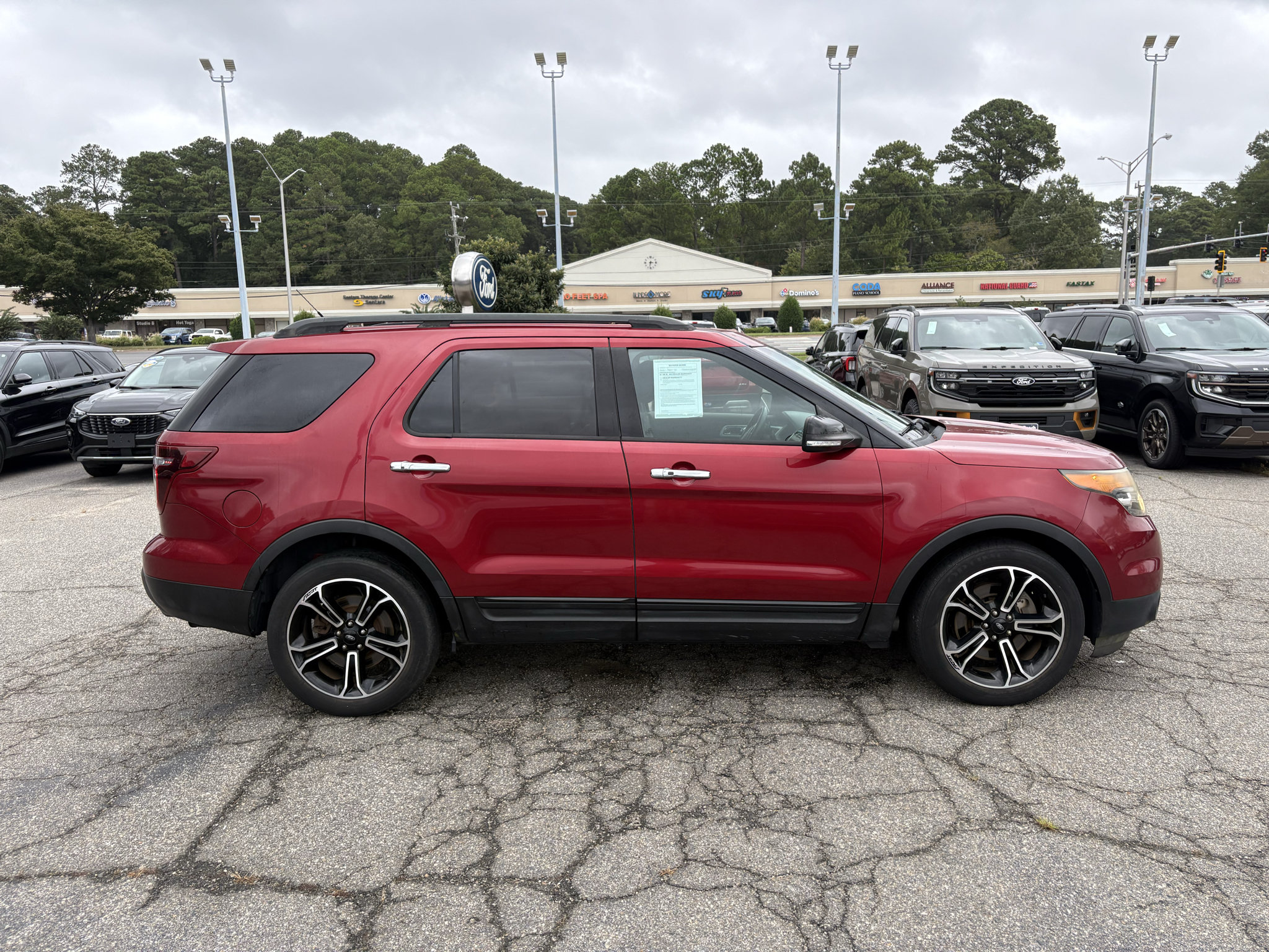 Used 2014 Ford Explorer Sport w/ Equipment Group 401A AWD/4WD image 4