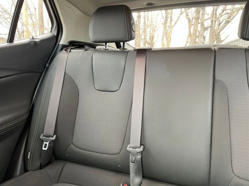 Used 2025 Buick Encore GX Preferred image 38