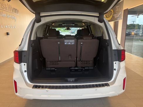 Used 2026 Honda Odyssey Touring image 9