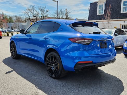 Used 2022 Maserati Levante F Tributo AWD/4WD image 3
