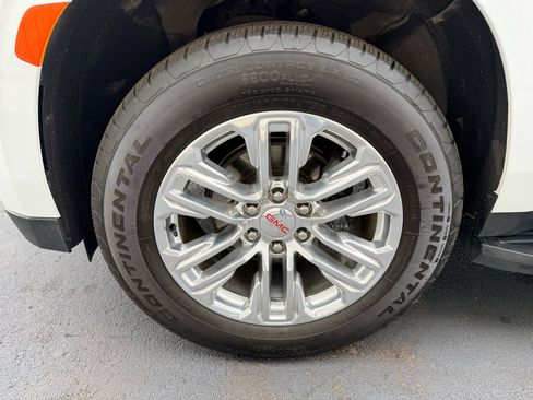Used 2023 GMC Yukon XL SLT image 27